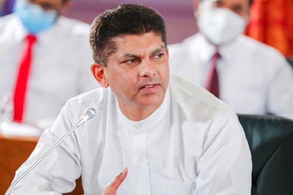 முன்னாள் இராஜாங்க அமைச்சர் லொஹான் ரத்வத்த காலமானார்.