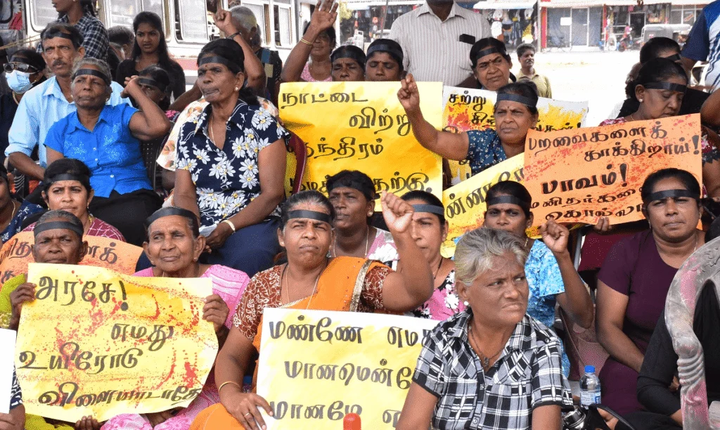 மன்னாரில் தொடர்கிறது போராட்டம்.