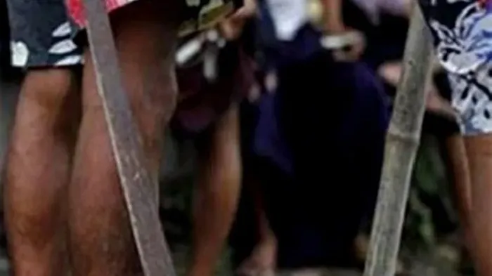 யாழ் – நல்லூரில் வாள்வெட்டு – பொலிஸாரால் ஐவர் கைது. #video