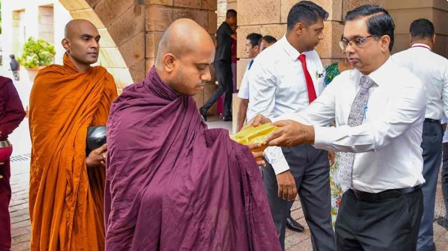 யாத்திரையில் ஜனாதிபதியின் செயலாளர் இணைவு