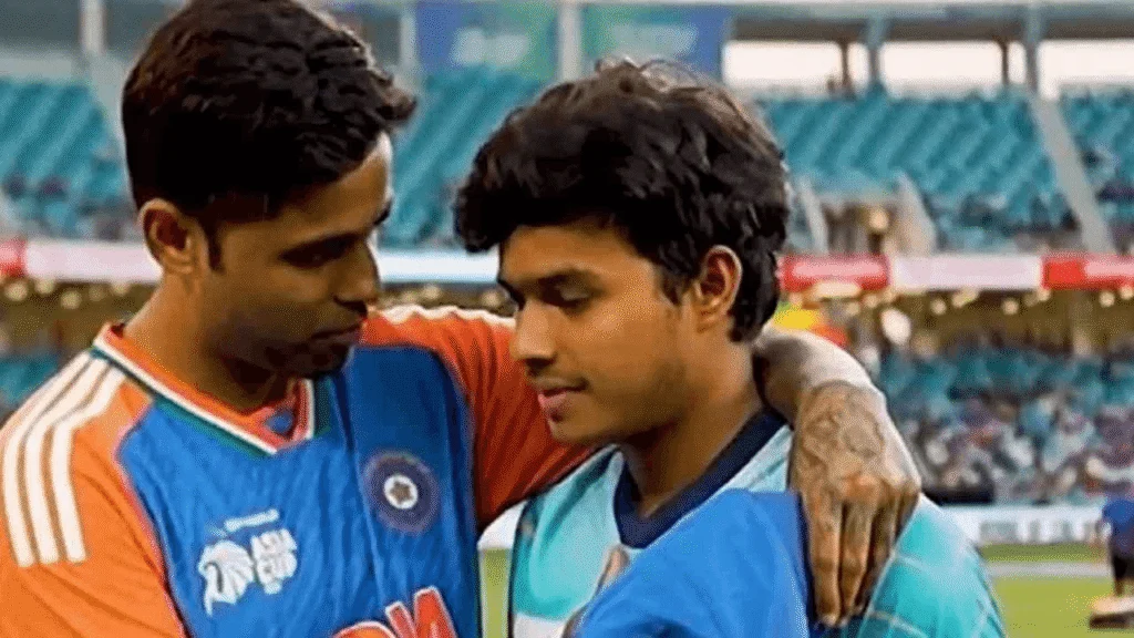வெல்லாலகேவுக்கு ஆறுதல் கூறிய சூர்யகுமார்.