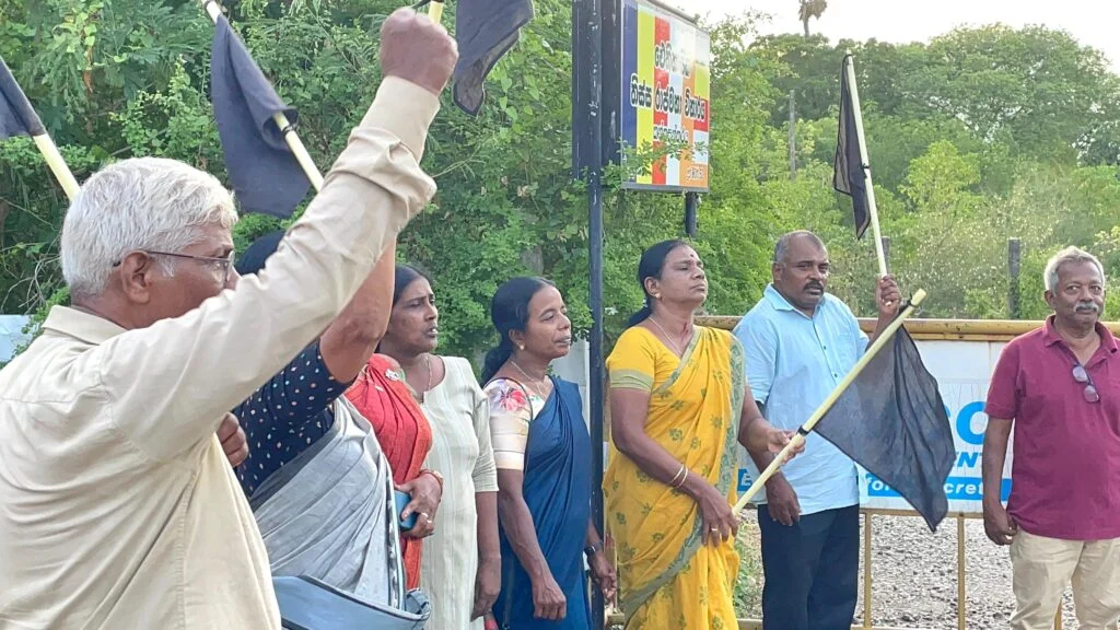 சட்டவிரோத யாழ்.திஸ்ஸ விகாரையை அகற்ற கோரி ஆர்ப்பாட்டம்