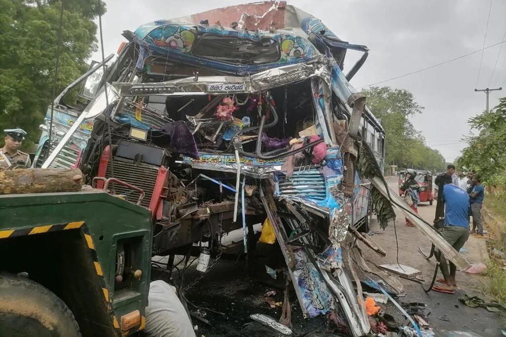 வீதி விபத்துகளினால் அதிகரிக்கும் உயிரிழப்புக்கள்