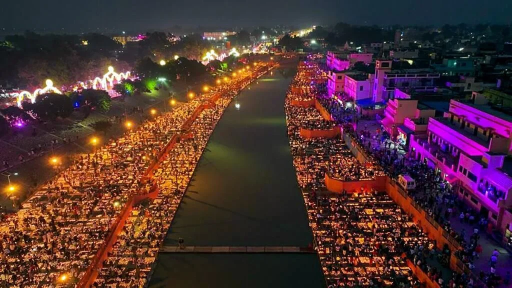 அயோத்தியில் 26 லட்சம் தீபம் ஏற்றி உலக சாதனை