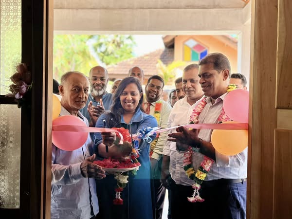 உலக குடியிருப்பு தினம் – அம்பாறையில் பயனாளிகளுக்கு வீடுகள் கையளிப்பு.