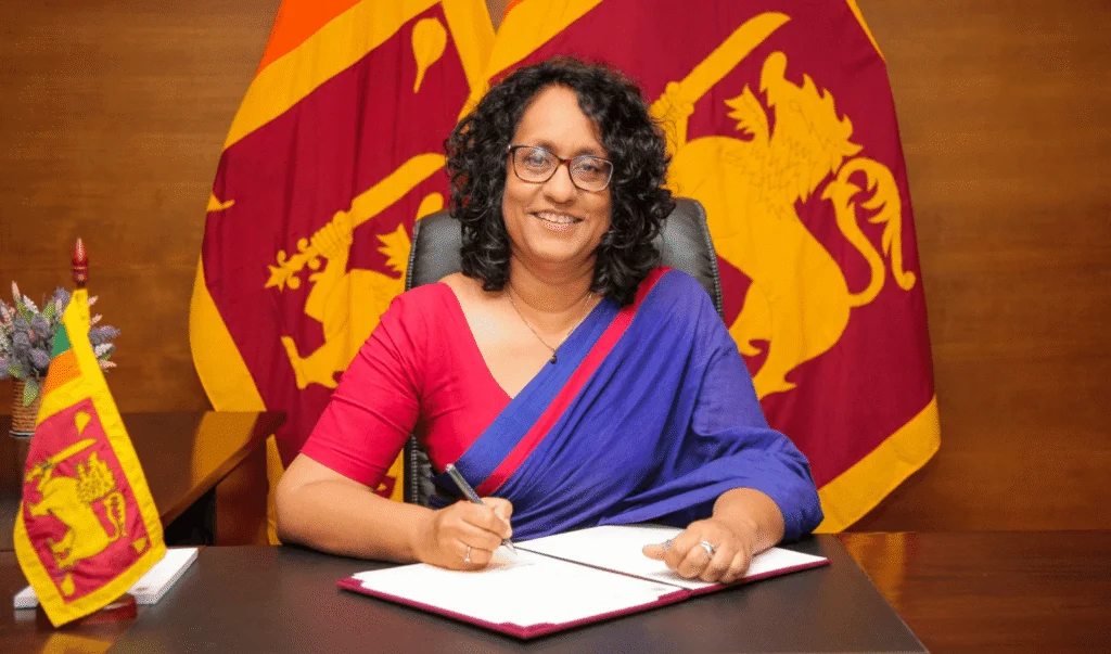 ஒழுக்கமான சமூகத்துக்கு புதிய பாடத்திட்டம்.