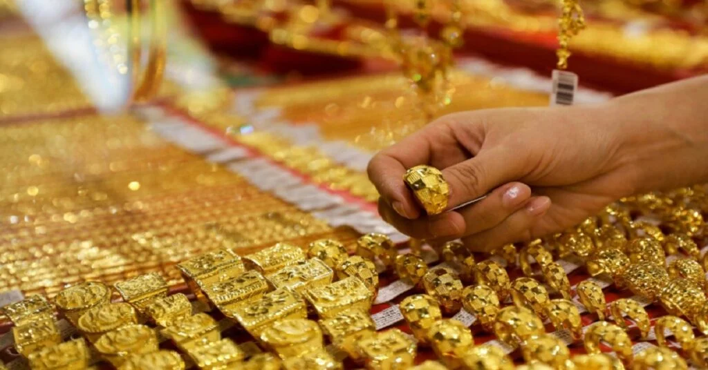 ஒரே நாளில் சரிந்த தங்கத்தின் விலை
