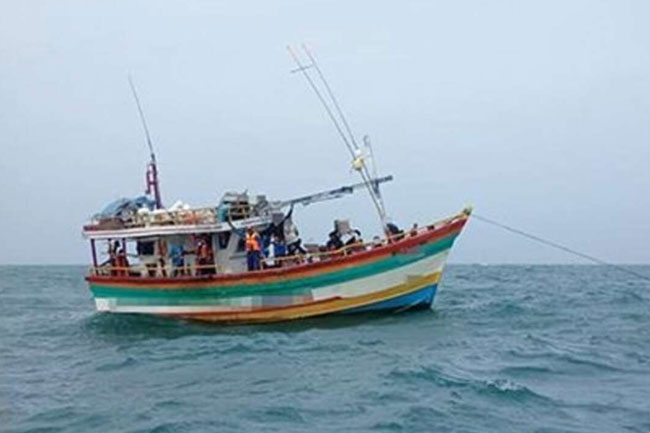 கிரிந்த பகுதியில் போதைப்பொருட்களுடன்  8 பேர் கைது
