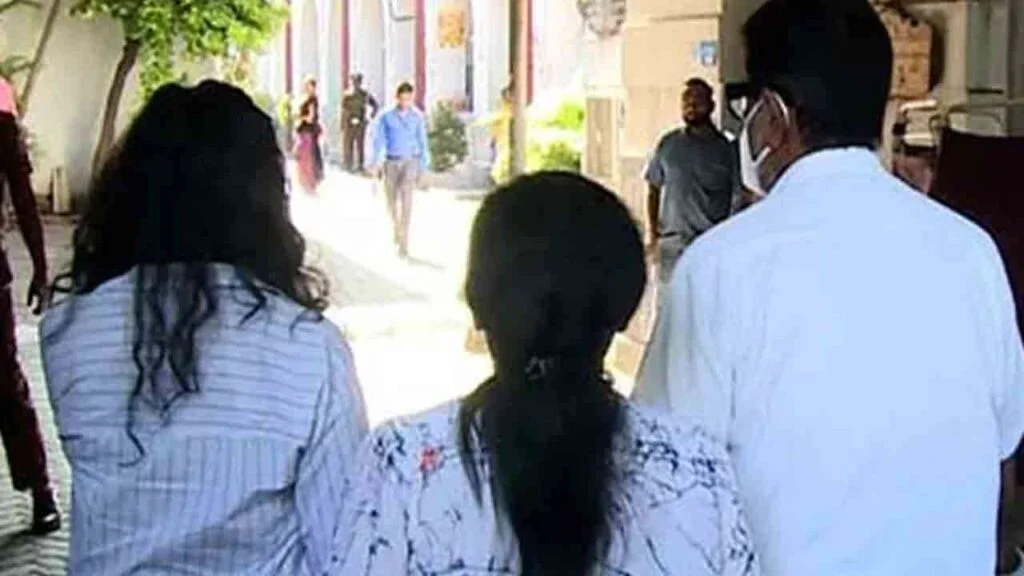 கெஹெலிய மற்றும் குடும்பத்தினருக்கு குற்றப்பத்திரிகைகள் தாக்கல்!