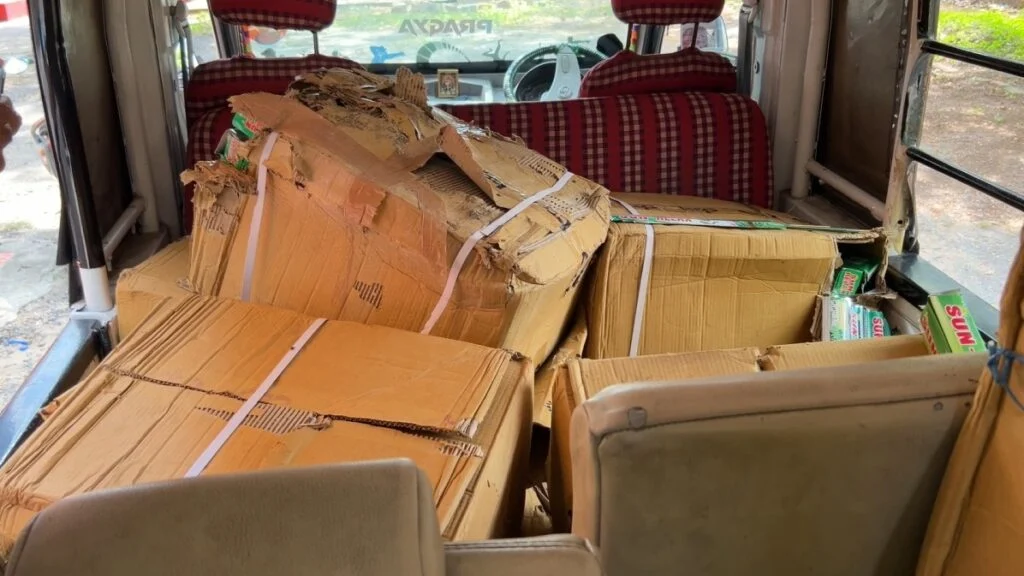 கடல் வழியாக இலஙகை கடத்த முயன்ற பக்தி பாக்கெட்டுகள் பறிமுதல்