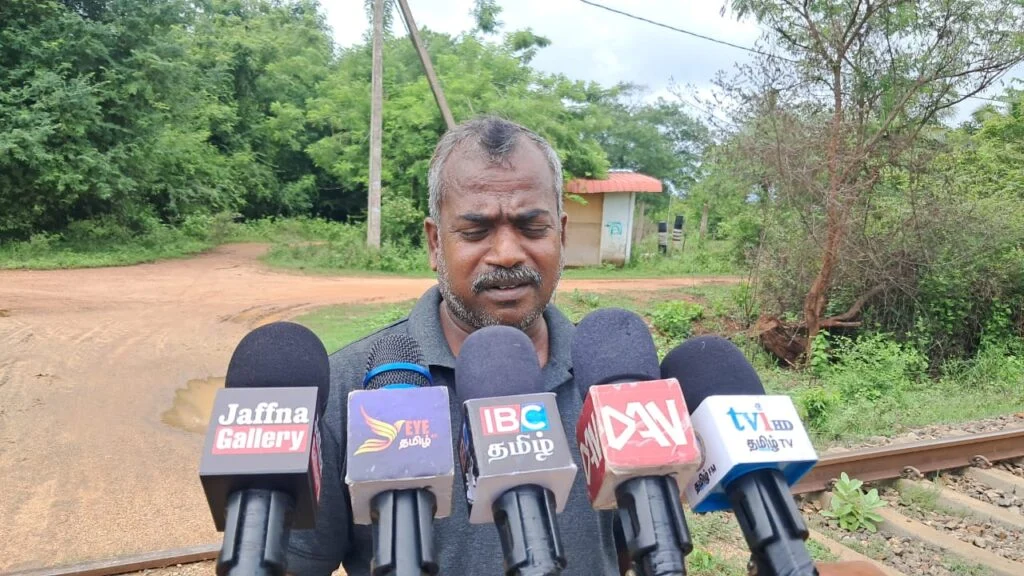 புகையிரத கடவை அமைத்து தருமாறு கோரிக்கை