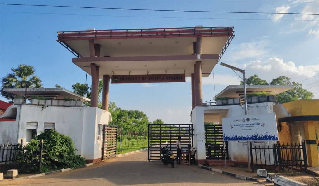 வவுனியா பல்கலைக்கழகத்தில் முதலாம் ஆண்டு மாணவன் மரணம்