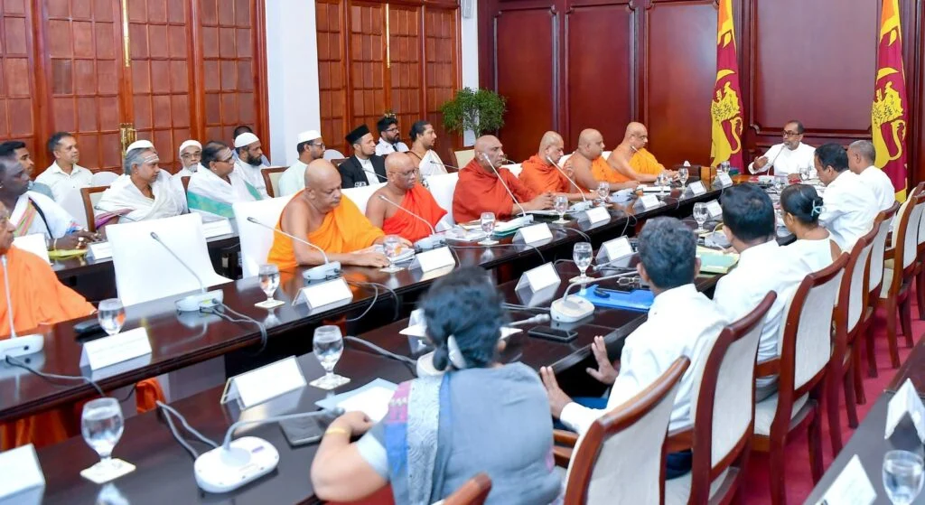 அனர்த்தத்தினால் சேதமடைந்த மத, கலாசார மற்றும் தொல்பொருள் தளங்களை விரைவாக புனரமைக்க நடவடிக்கை