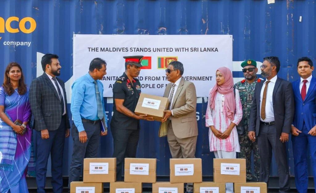 மாலைதீவினால் இலங்கைக்கு 25,000 டின்மீன் பெட்டிகள் நன்கொடை