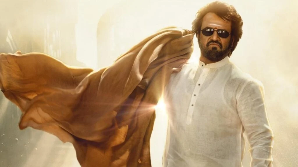 கில்லி வசூலை முறியடிக்குமா ரஜினியின் படையப்பா?