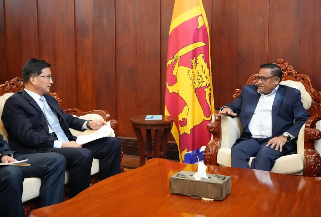 சார்ஜிங் நிலையங்களை நிறுவ சீனாவிடம் அமைச்சர் விஜித முன்மொழிவு