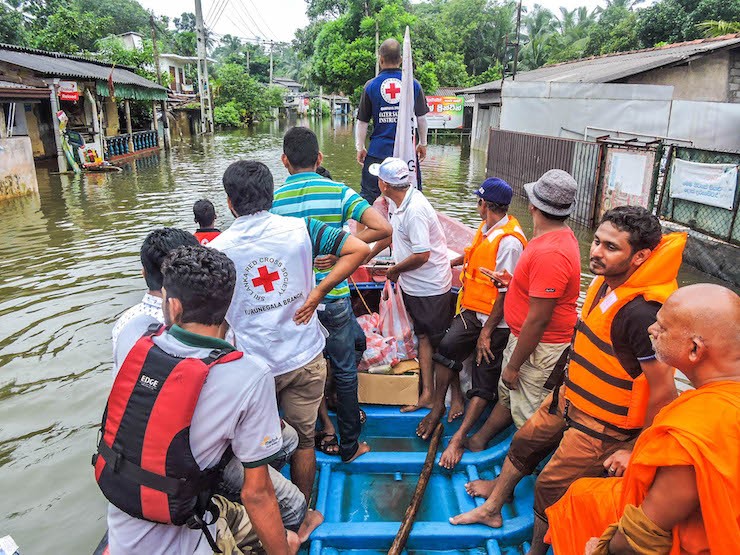 மீட்பு மற்றும் நிவாரண நடவடிக்கைகளுக்காக 28,500 முப்படை வீரர்கள் களத்தில்