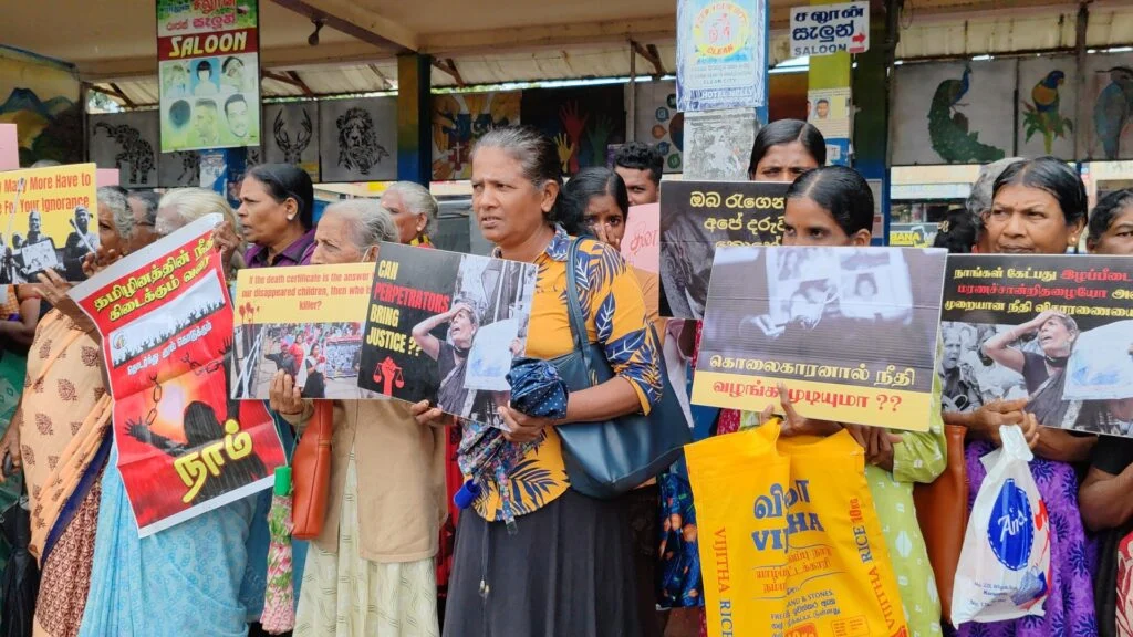 வலிந்து காணாமல் ஆக்கப்பட்டோரின் உறவினர்களால் வவுனியாவில் போராட்டம்
