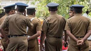 பொலிஸ் அதிகாரிகளுக்கு வழங்கப்படும் சம்பளம் போதுமானதல்ல