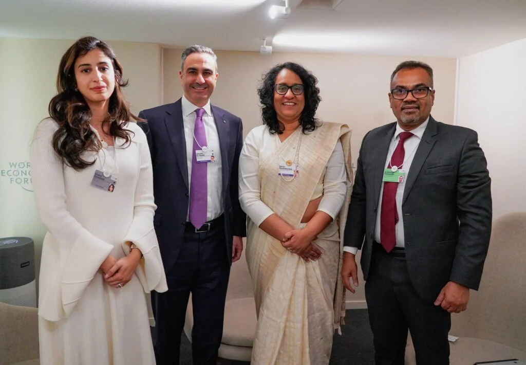 பிரதமர் ஹரிணி அமரசூரிய Menzies Aviation நிறுவனத்தின் தலைவருடன் சந்திப்பு