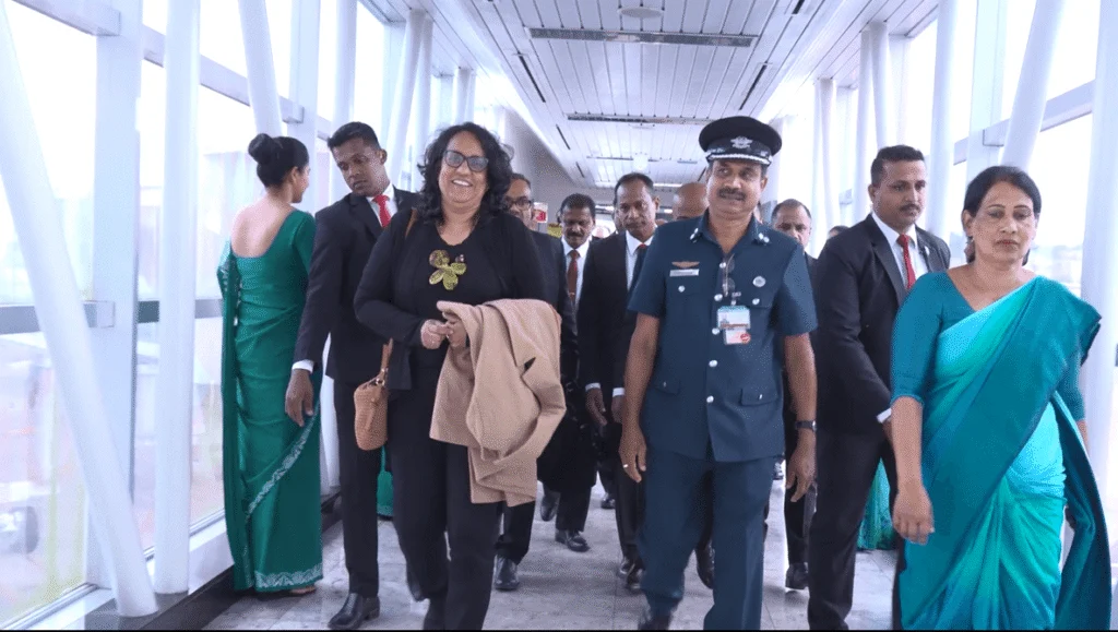 நாடு திரும்பினார் பிரதமர் ஹரிணி அமரசூரிய