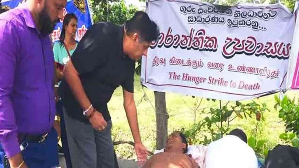 உண்ணாவிரதப் போராட்டத்தில் ஈடுபட்டுள்ளவர்களை சந்தித்த சஜித்