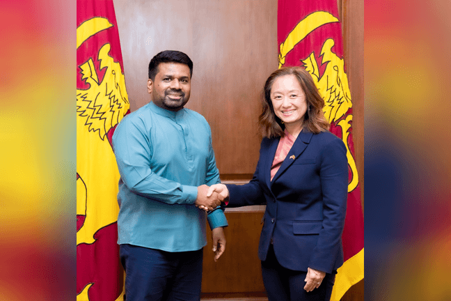 அமெரிக்கத் தூதுவர் ஜூலி சாங் ஜனாதிபதியுடன் சந்திப்பு