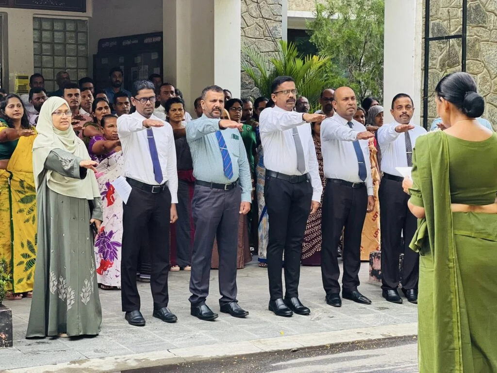 முதல் நாள் சத்திய பிரமாணம் நிகழ்வு
