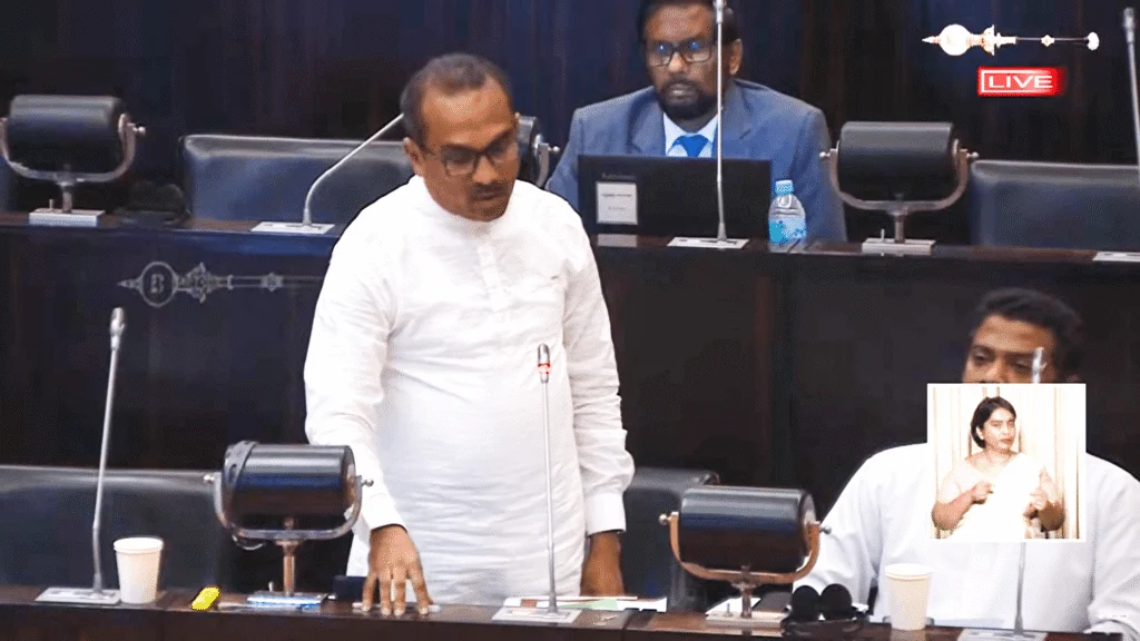 பிரதமருக்கு எதிரான நம்பிக்கையில்லா பிரேரணை எப்போது? ஆர்வத்துடன் பிமல்