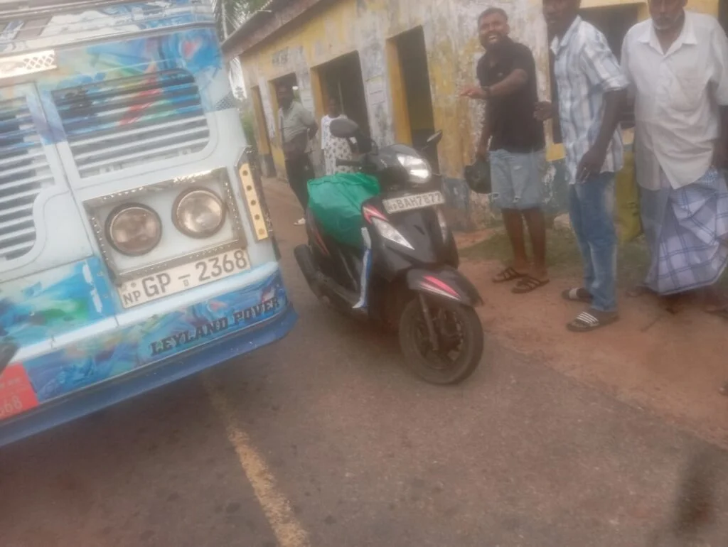 யாழில் பேருந்து சாரதி மீது தாக்குதல்