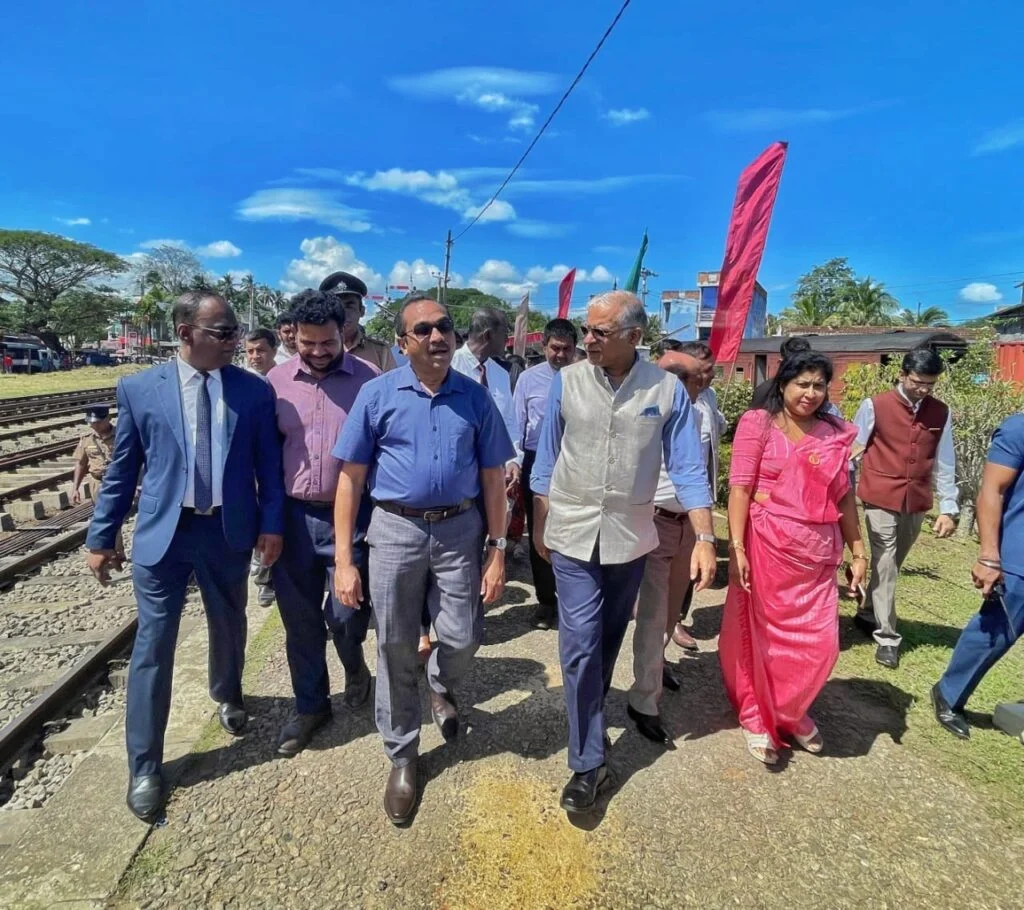 திட்வா அனர்த்தத்தினால் பாதிக்கப்பட்ட வடக்கு ரயில் பாதையின் மறுசீரமைப்புப் பணிகள் ஆரம்பம்