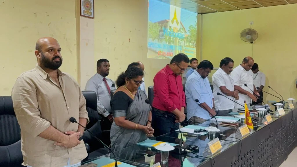 முடிவில்லா ஆலோசனைகள்… தீர்வுக்காக காத்திருக்கும் மக்கள்