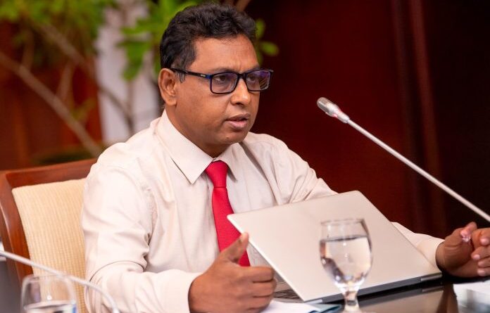 சர்ச்சைக்குரிய கொள்கலன் விடுவிப்பு – தெரிவுக்குழுவில் உபாலி பன்னிலகே
