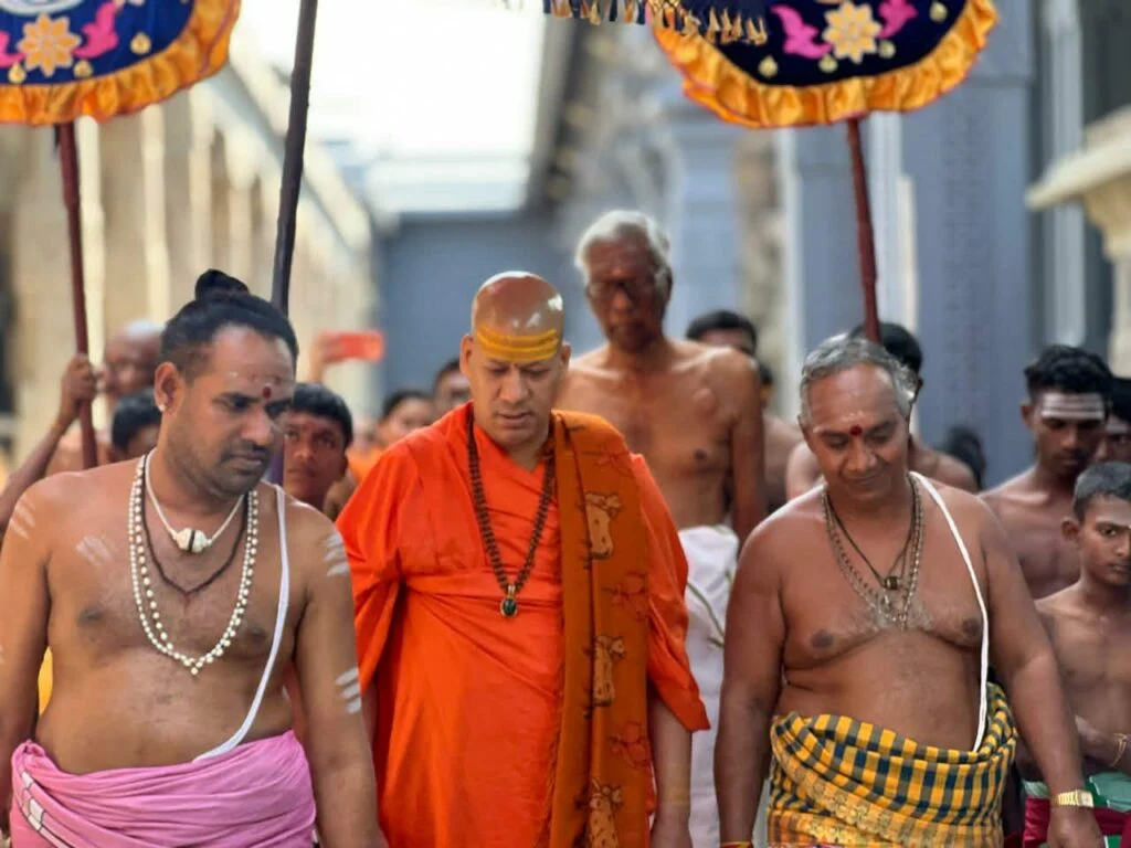 கிரிஜி மஹராஜ் தலைமையிலான குழுவினர் மன்னார் திருக்கேதீஸ்வரம் திருத்தலத்திற்கு விஜயம்
