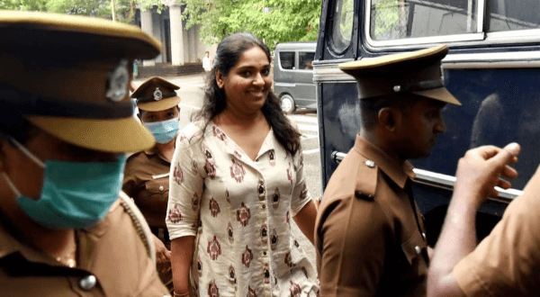 கெஹலிய ரம்புக்வெல்லவின் மூத்த மகள் கைது