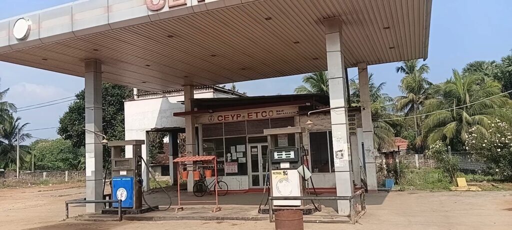 வடமராட்சியில் ஒரு நிலையத்தில் மட்டும் எரிபொருள் விநியோகம்