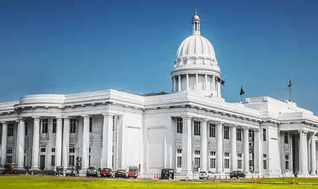 கொழும்பில் மீண்டும் வாகன தரிப்பிடக் கட்டணம் அறவீடு