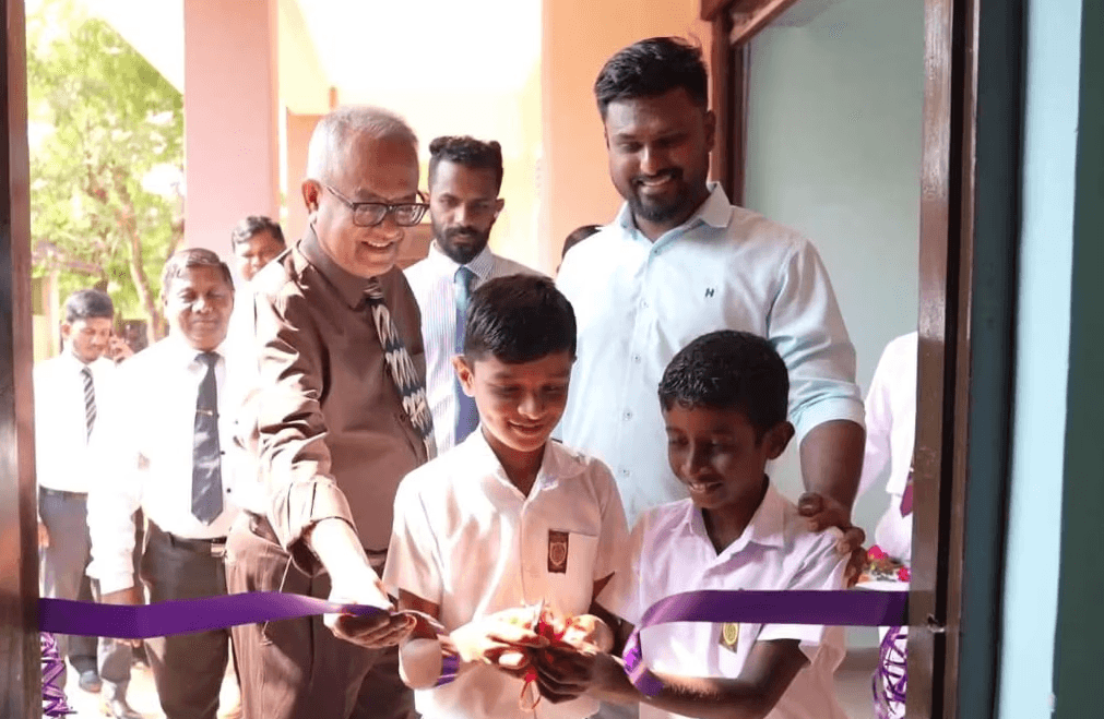 திருகோணமலையில் மகா வித்தியாலயத்தில் கணித ஆய்வகம் திறந்து வைப்பு