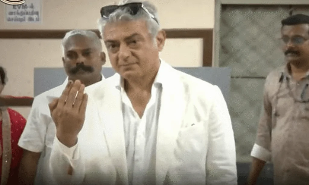 முதல் வாக்காளராக ஜனநாயக கடமையை நிறைவேற்றிய அஜித்