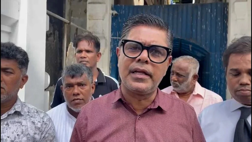 அரசாங்கத்திற்கு எதிராக முஜிபுர் CIDயில் முறைப்பாடு