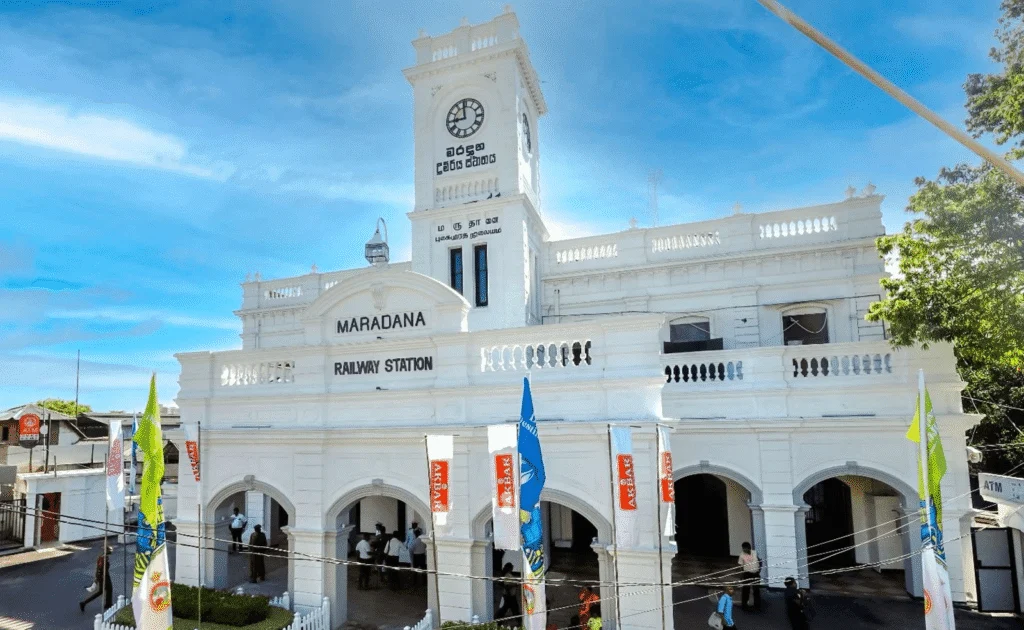 புதுப்பொலிவு பெற்ற மரதானை ரயில் நிலையம் : Clean Srilanka திட்டத்தின்  பணிகள் நிறைவு.