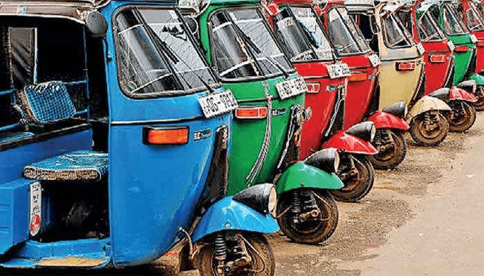 பெட்ரோல் விலை உயர்வு : முச்சக்கர வண்டி கட்டணத்தை அதிகரிக்க கோரிக்கை!