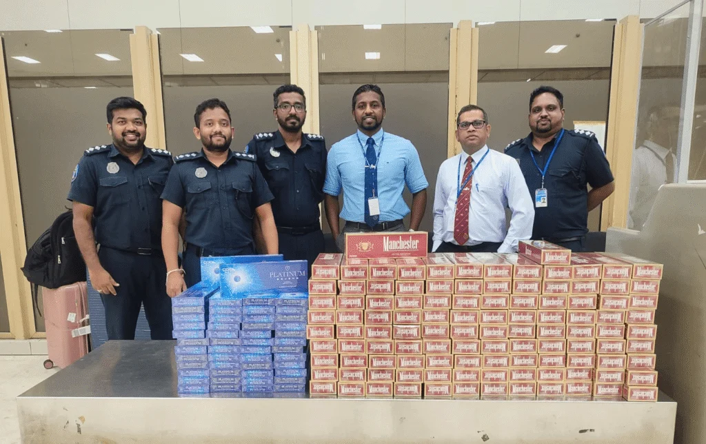 “பசுமை வழித்தடத்தில்” சிக்கிய 4.8 மில்லியன் சிகரெட்டுகள்!