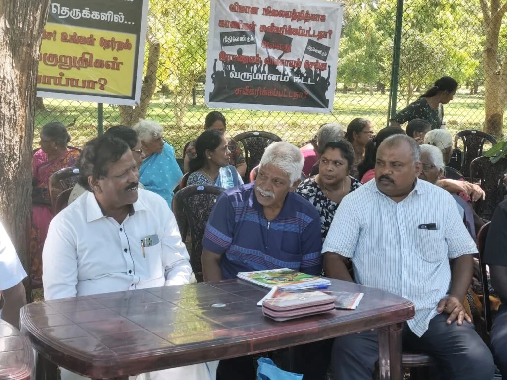 காணிகளை மீட்க மக்கள் அமைதிப் போராட்டம்!