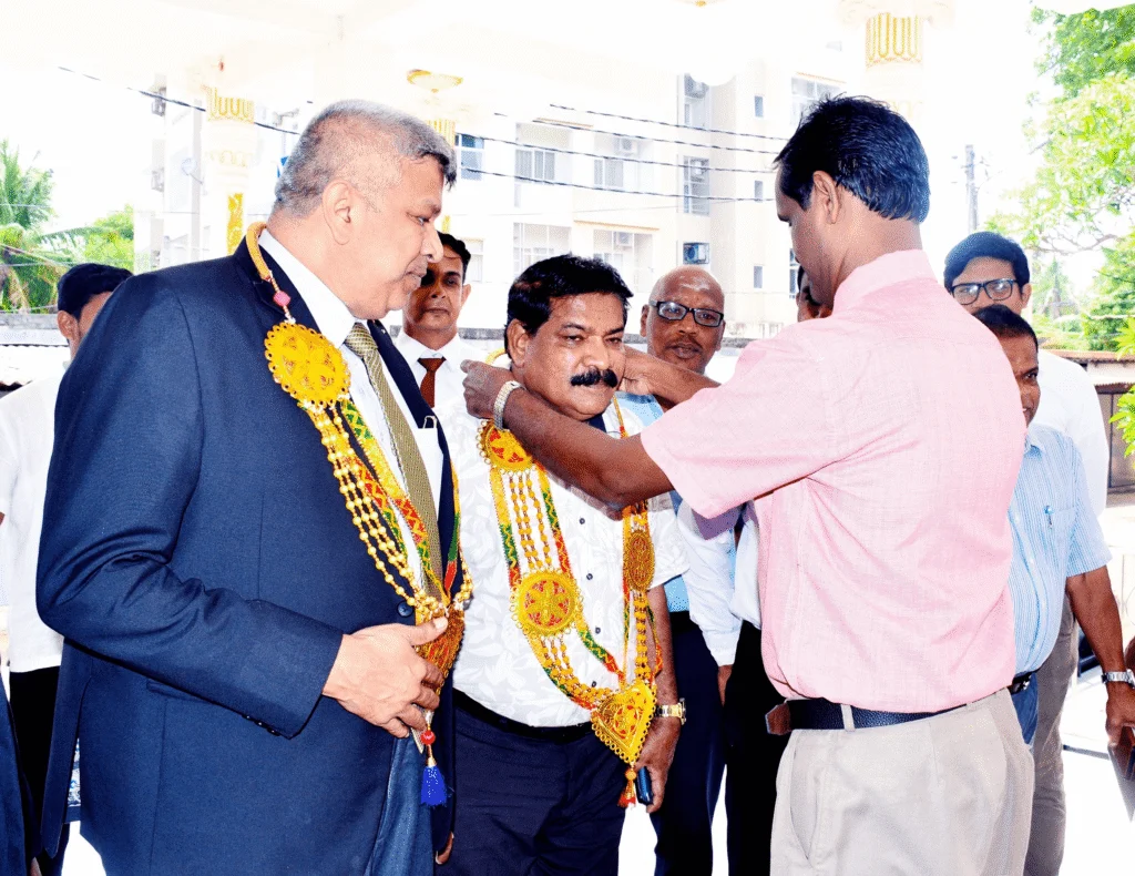 உறவினர்களின் வேதனைக்கு முன்னுரிமை தீர்வு – அமைச்சர்