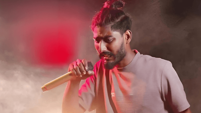 சொல்லிசை பாடகரை பிணையில் செல்ல சாவகச்சேரி நீதவான் நீதிமன்று அனுமதித்துள்ளது.