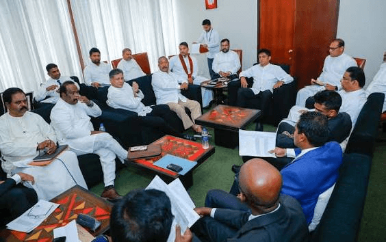 எதிர்க்கட்சிகளின் விசேட கூட்டம் – அரசியலில் புதிய திருப்பமா?