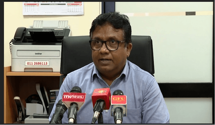 டெங்கு கட்டுப்பாட்டுக்கு மக்கள் ஒத்துழைப்பு அவசியம்! நுளம்புகள் பெருகும் இடங்களை உடனடியாக தெரிவிக்க அழைப்பு.  Caption 3: