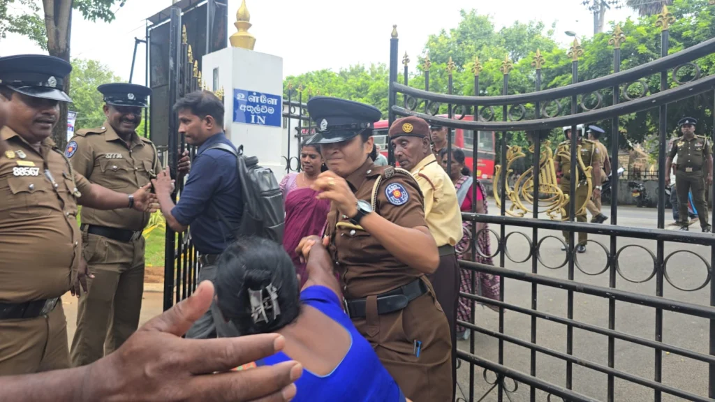 யாழ் மாவட்ட செயலக சம்பவம் – சுமந்திரன் கடும் கண்டனம்!