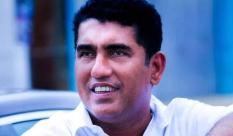 ஜோன்ஸ்டன் பெர்னாண்டோ இலஞ்ச ஆணைக்குழுவில் ஆஜர்!